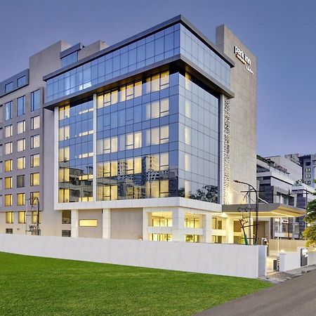 Park Inn By Radisson Surat Esterno foto