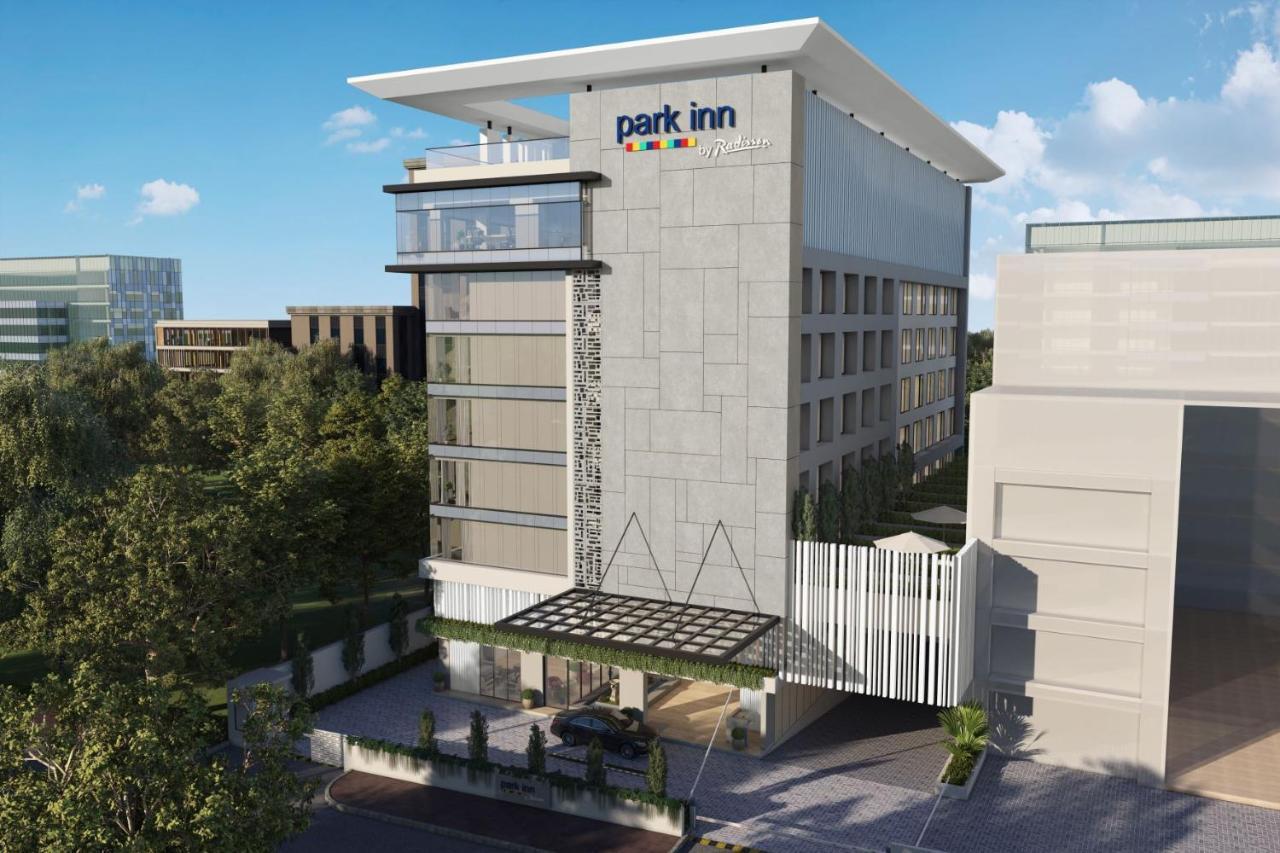 Park Inn By Radisson Surat Esterno foto