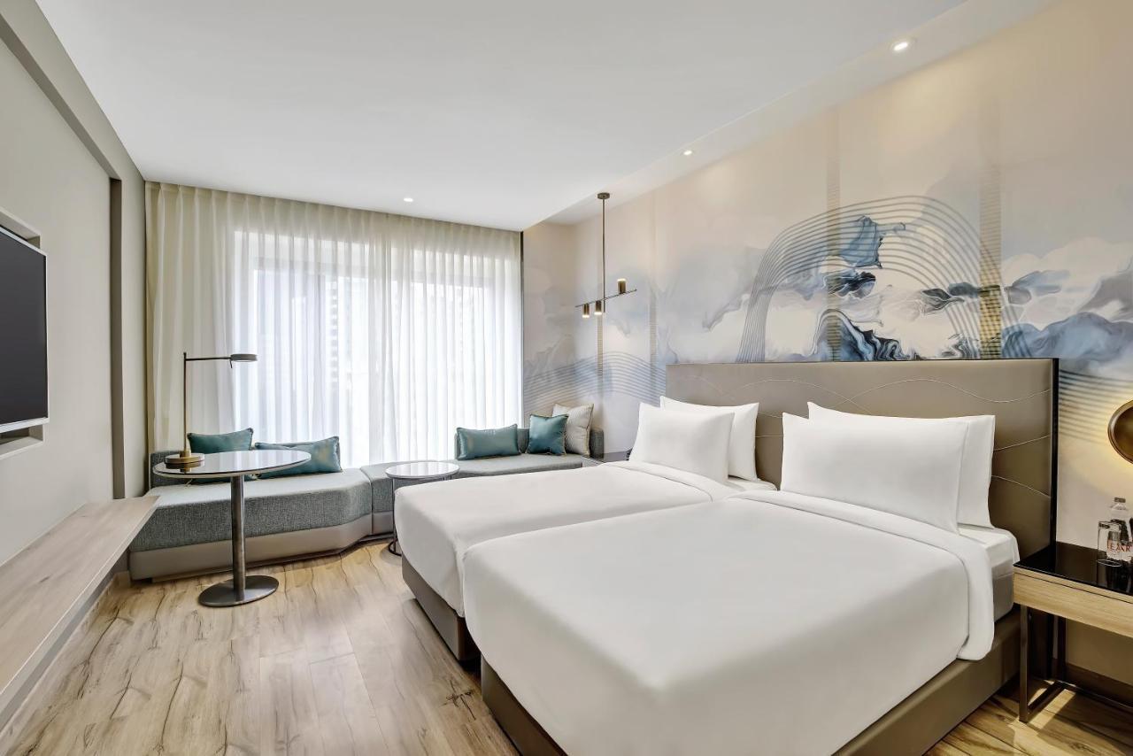 Park Inn By Radisson Surat Esterno foto